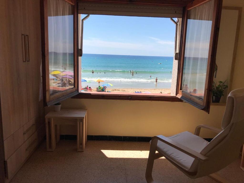 El Faro Apartaments Platja Llarga-Les Salines-Tgn تاراغونا المظهر الخارجي الصورة