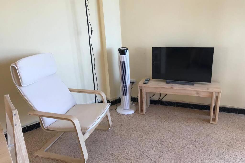 El Faro Apartaments Platja Llarga-Les Salines-Tgn تاراغونا المظهر الخارجي الصورة
