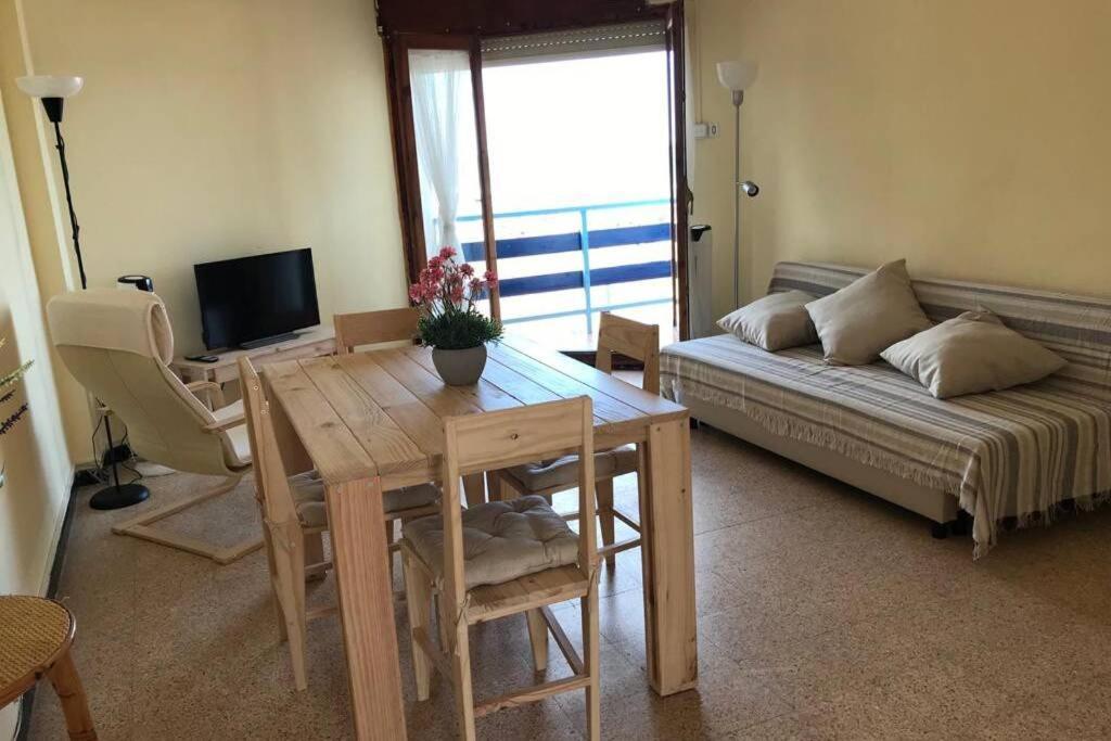 El Faro Apartaments Platja Llarga-Les Salines-Tgn تاراغونا المظهر الخارجي الصورة