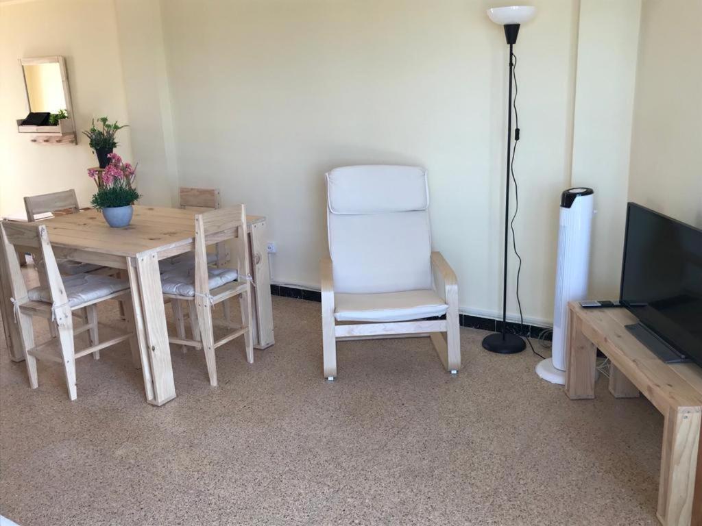 El Faro Apartaments Platja Llarga-Les Salines-Tgn تاراغونا المظهر الخارجي الصورة