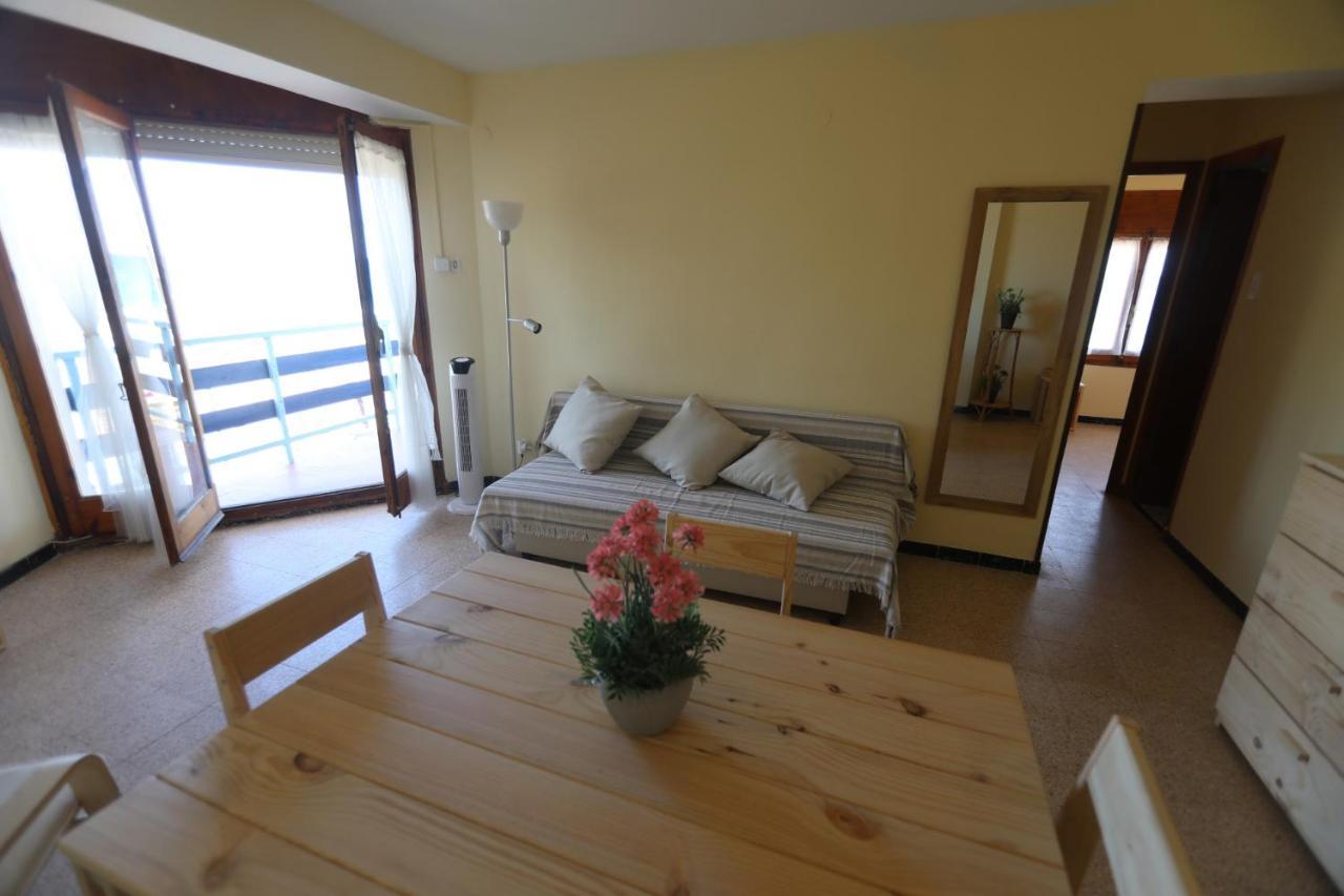 El Faro Apartaments Platja Llarga-Les Salines-Tgn تاراغونا المظهر الخارجي الصورة